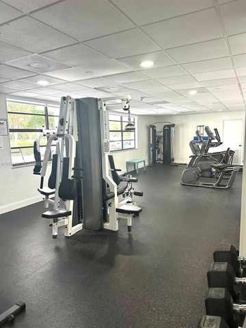 150 Ocean Lane Dr 2A, Key Biscayne, FL 33149