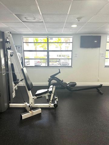150 Ocean Lane Dr 2A, Key Biscayne, FL 33149