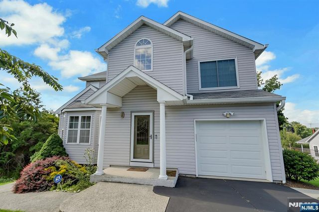 14 Summit Court, Hackensack, NJ 07601