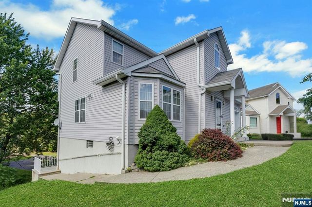 14 Summit Court, Hackensack, NJ 07601