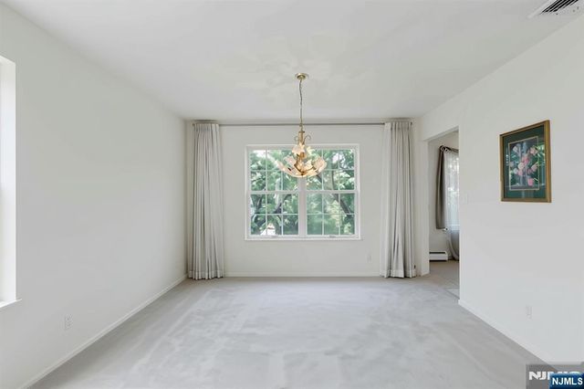 14 Summit Court, Hackensack, NJ 07601