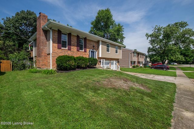 5504 Sprigwood Ln, Louisville, KY 40291