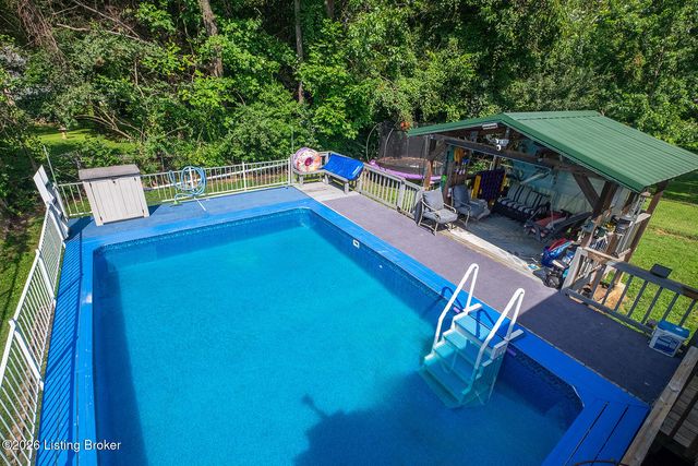5504 Sprigwood Ln, Louisville, KY 40291