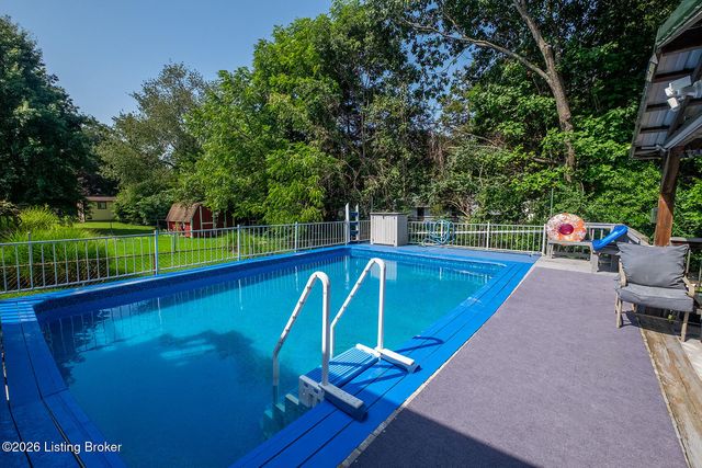 5504 Sprigwood Ln, Louisville, KY 40291
