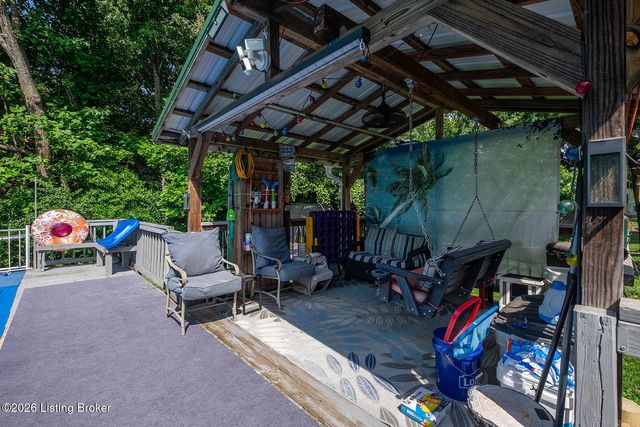 5504 Sprigwood Ln, Louisville, KY 40291