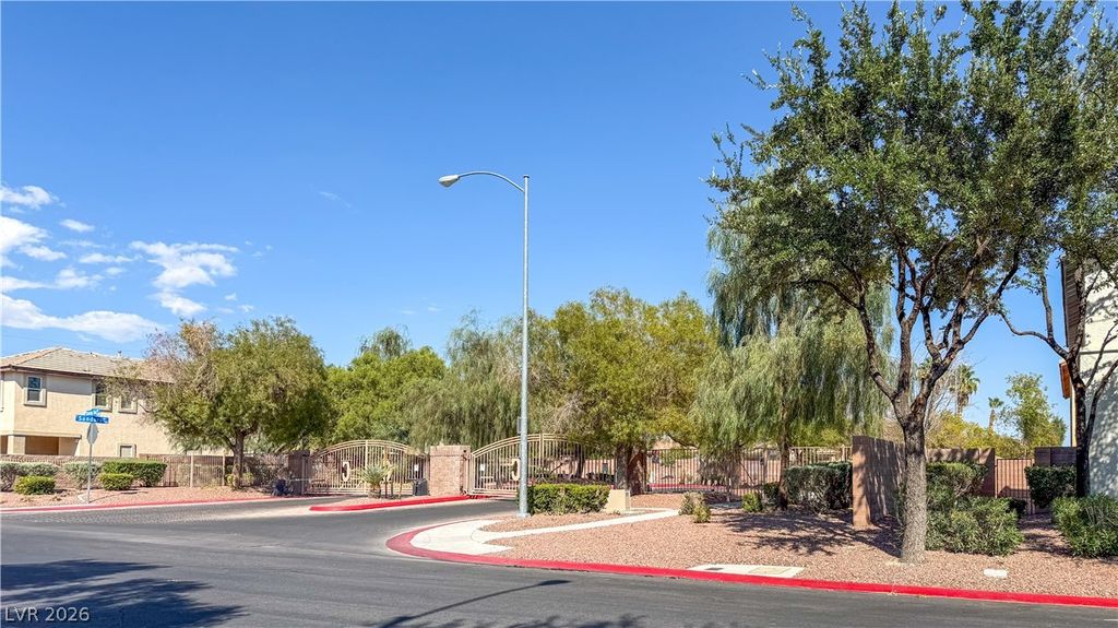 6242 Standing Elm Street, North Las Vegas, NV 89081 — photo 2