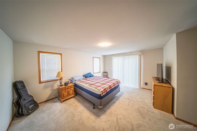 2196 N Bluff Road, Greenbank, WA 98253