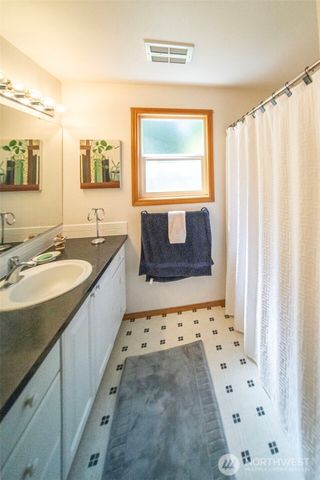 2196 N Bluff Road, Greenbank, WA 98253