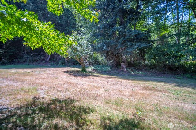 2196 N Bluff Road, Greenbank, WA 98253