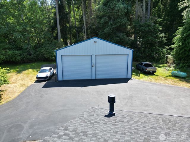 2196 N Bluff Road, Greenbank, WA 98253