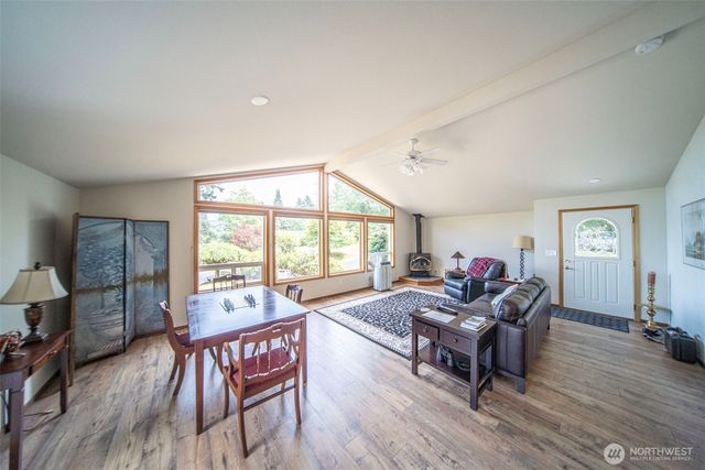 2196 N Bluff Road, Greenbank, WA 98253