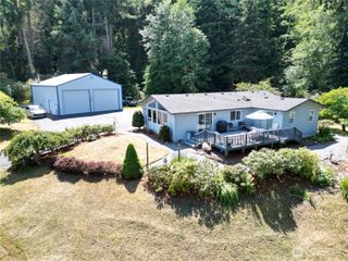 2196 N Bluff Road, Greenbank, WA 98253