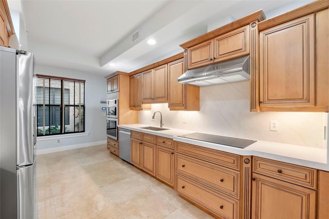 430 NE 7th Avenue 430, Fort Lauderdale, FL 33301