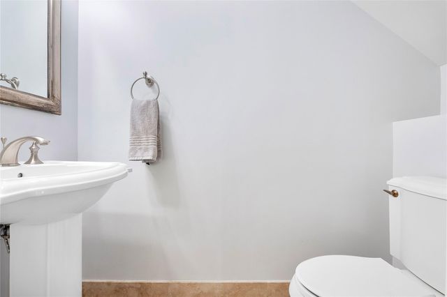 430 NE 7th Avenue 430, Fort Lauderdale, FL 33301