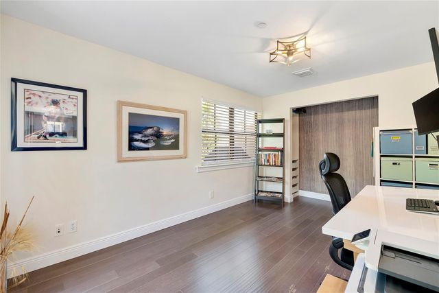 430 NE 7th Avenue 430, Fort Lauderdale, FL 33301