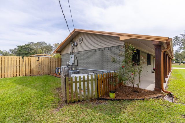 804 Mars Street, Destin, FL 32541