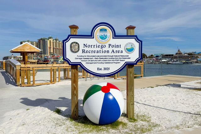 804 Mars Street, Destin, FL 32541