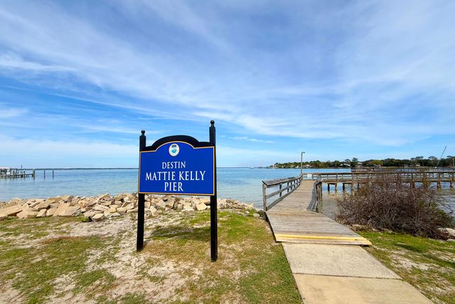 804 Mars Street, Destin, FL 32541