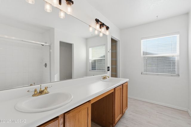 8667 N Golden Moon Way, Tucson, AZ 85743