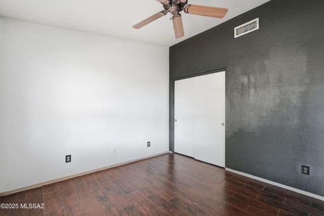 8667 N Golden Moon Way, Tucson, AZ 85743