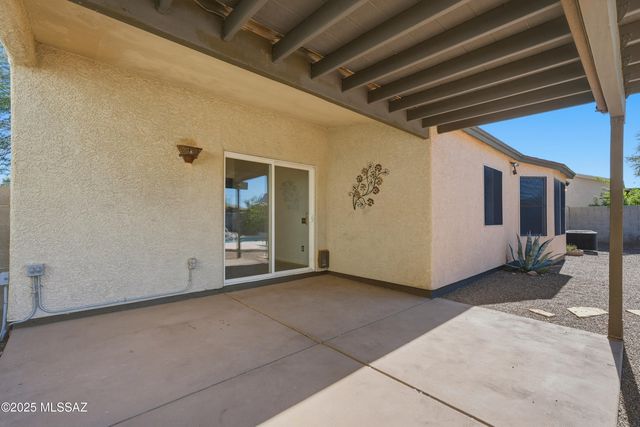 8667 N Golden Moon Way, Tucson, AZ 85743