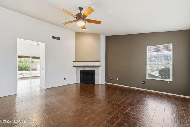 8667 N Golden Moon Way, Tucson, AZ 85743