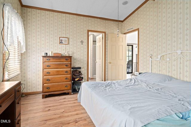 11972 Straight Gate Road, Whitakers, NC 27891