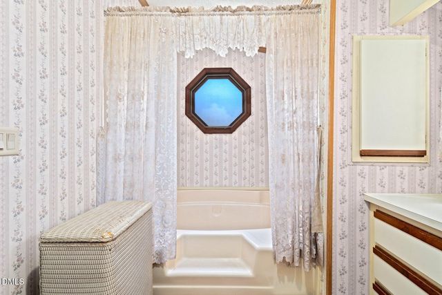 11972 Straight Gate Road, Whitakers, NC 27891