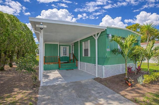2009 PINE STREET, St Cloud, FL 34769