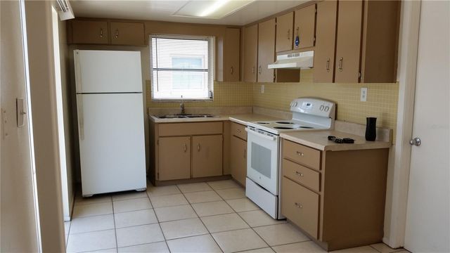 9244 BARRINGTON LANE, Port Richey, FL 34668