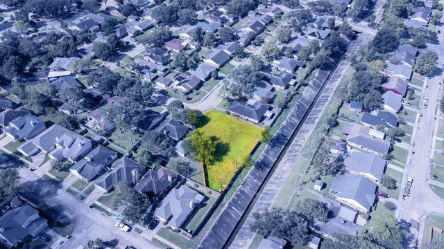 15314 E Ritter Circle, Houston, TX 77071