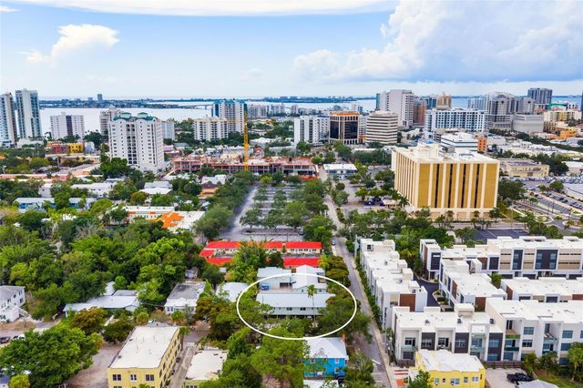 308 OHIO PLACE 6, Sarasota, FL 34236