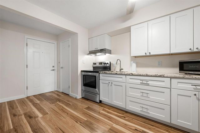308 OHIO PLACE 6, Sarasota, FL 34236