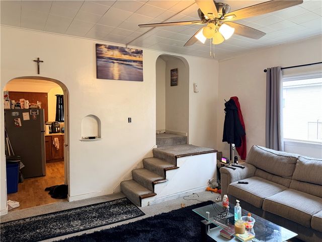 1001 Lincoln Ave, Charleroi Boro, PA 15022