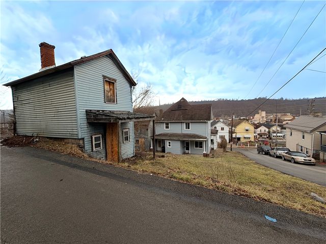 1001 Lincoln Ave, Charleroi Boro, PA 15022