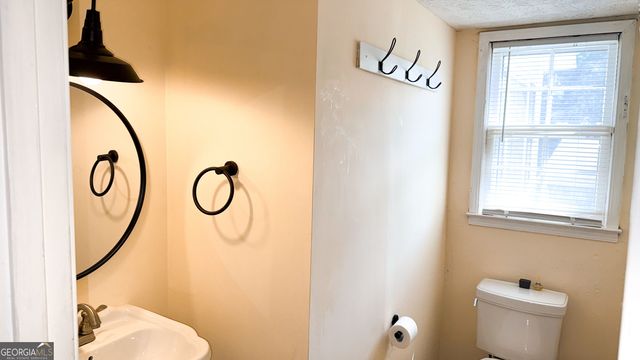 5931 Brassie Ridge Lane, Ellenwood, GA 30294