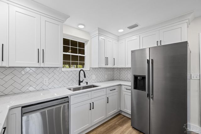 3200 E Avery St, Pensacola, FL 32503