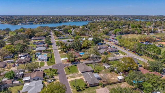 3200 E Avery St, Pensacola, FL 32503