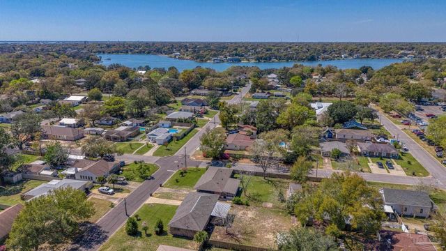 3200 E Avery St, Pensacola, FL 32503