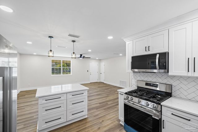 3200 E Avery St, Pensacola, FL 32503