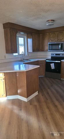 517 S Lawrence Ave, Boise, ID 83709