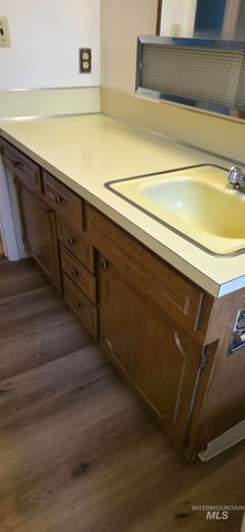 517 S Lawrence Ave, Boise, ID 83709