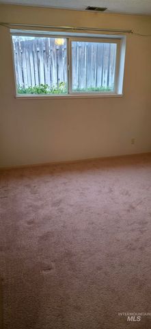 517 S Lawrence Ave, Boise, ID 83709