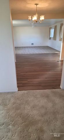 517 S Lawrence Ave, Boise, ID 83709