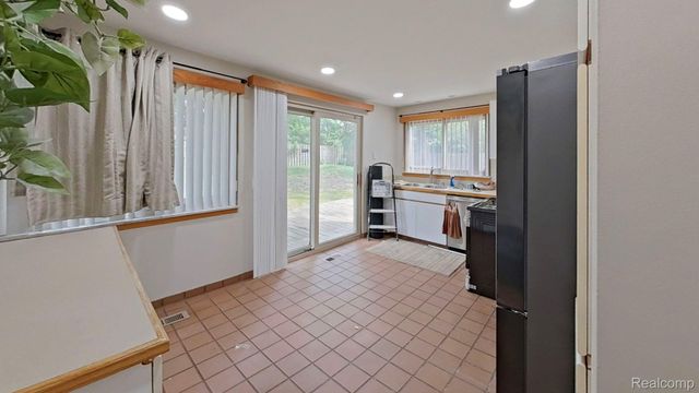5609 Culpepper Drive, West Bloomfield Charter Township, MI 48322