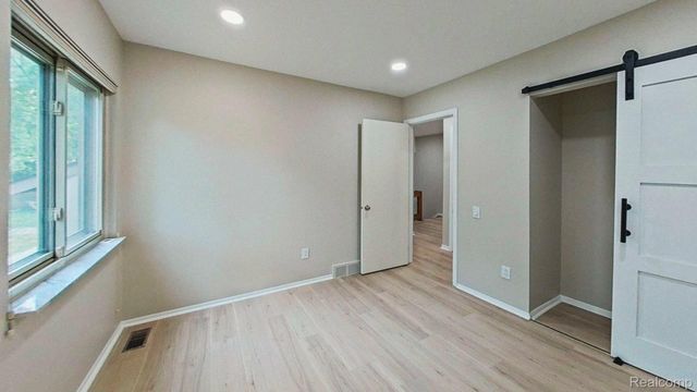 5609 Culpepper Drive, West Bloomfield Charter Township, MI 48322