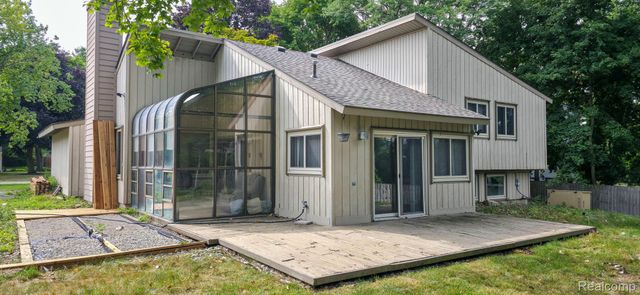 5609 Culpepper Drive, West Bloomfield Charter Township, MI 48322