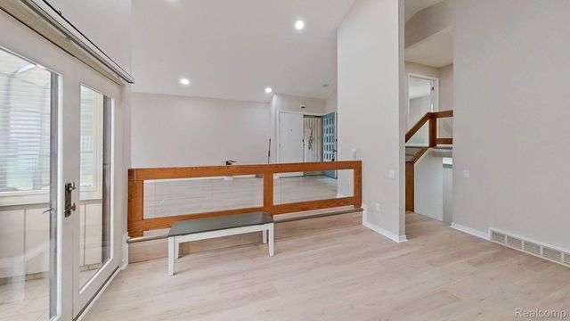 5609 Culpepper Drive, West Bloomfield Charter Township, MI 48322