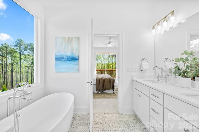 120 Starboard Lane, Statesville, NC 28677