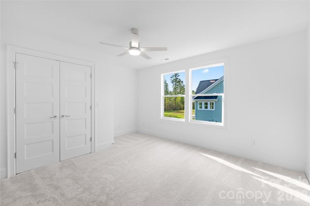 120 Starboard Lane, Statesville, NC 28677